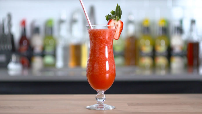 Receta: Daiquirí de Fresa (Strawberry Daiquiri)