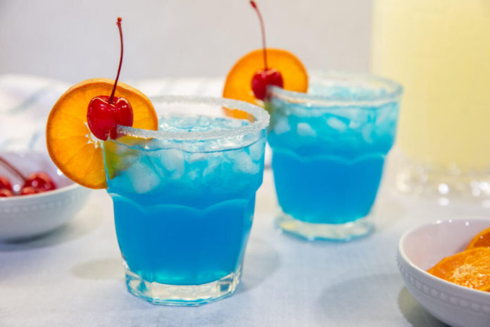 Receta: Cóctel Blue Lagoon - Mundo Liquor